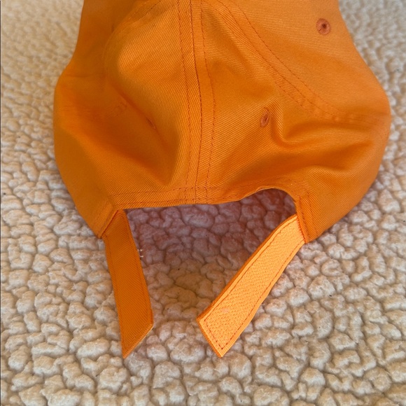 🌺 NWOT Embroidered Orange Coach Cap - Picture 5 of 8